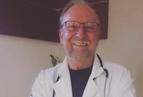 Nelson Luiz Barichello foi intensivista no hospital Marieta, onde ajudou a salvar a vida de pacientes; ele morreu em 2020 – Foto: Reprodu&ccedil;&atilde;o/ND