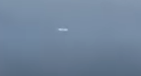 V&iacute;deo do suposto OVNI foi publicado nas redes sociais – Foto: YouTube/Reprodu&ccedil;&atilde;o/ND