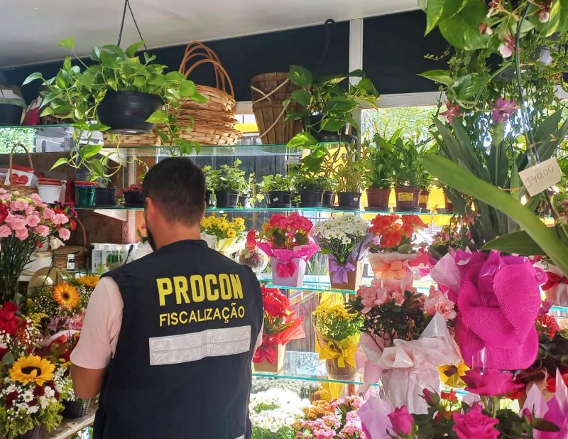 Presentes para o Dia dos Namorados podem ser encontrados por em média R$ 220