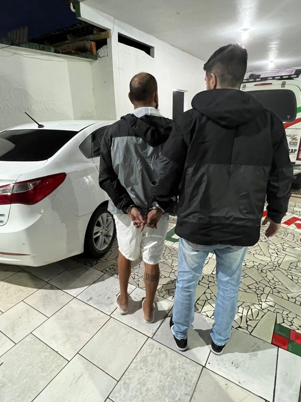 Suspeito que roubou taxista é preso em Blumenau 