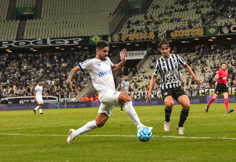 Avaí chegou ao nono jogo seguido sem vencer no empate contra o Ceará