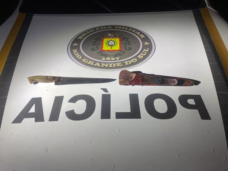 Arma utilizada pelo autor tinha 30 cm &#8211; Foto: Brigada Militar/Divulgação/ND