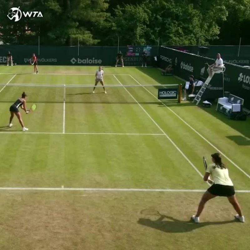 Tenista brasileira faz ponto inusitado na Alemanha