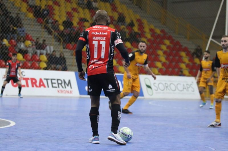 JEC Futsal perdeu mais uma na noite desta segunda-feira (19)