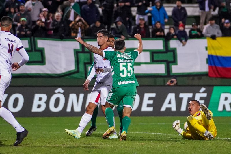 Sorte sorriu para a Chapecoense 