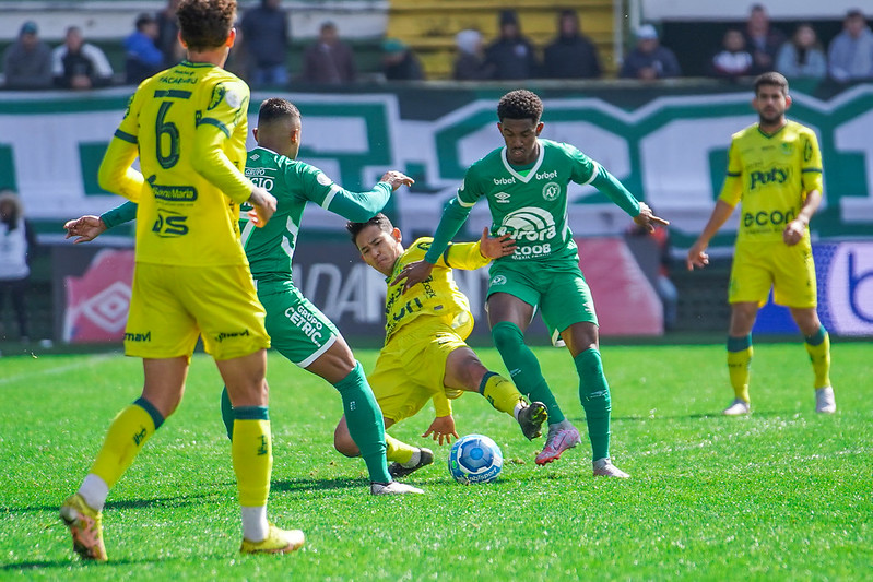 Chapecoense perde para o Mirassol