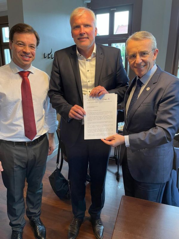 Comitiva de Blumenau visita cidade natal de Fritz Müller