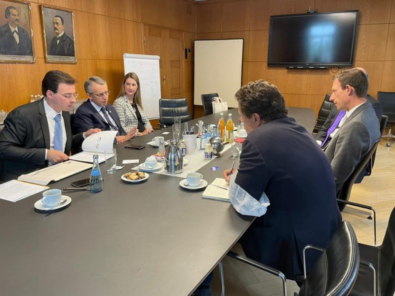 Blumenau busca parceria na área da educação na Alemanha 