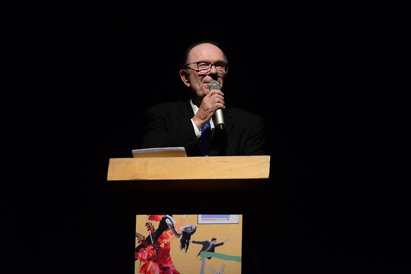 Ely Diniz, presidente do Instituto Festival de Dan&ccedil;a de Joinville, discursa na abertura do evento – Foto: Festival de Dan&ccedil;a de Joinville/Divulga&ccedil;&atilde;o/ND