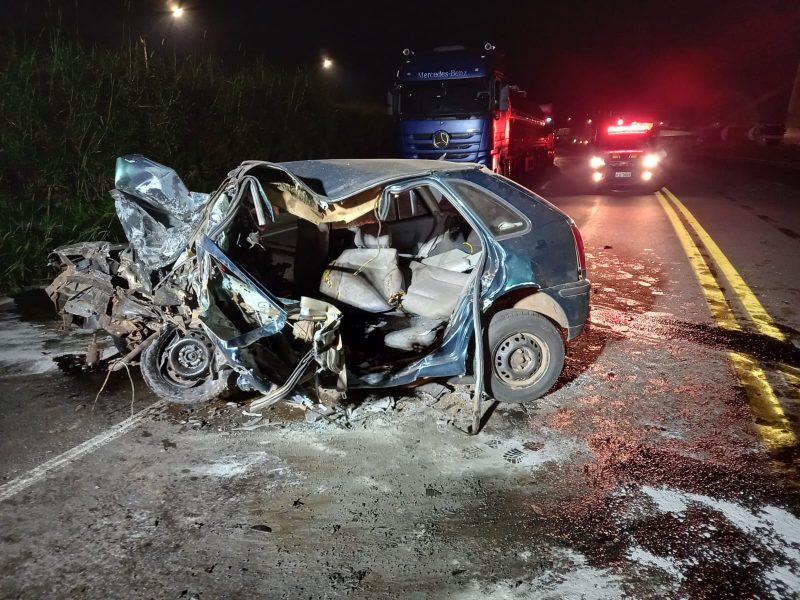 Uma das v&iacute;timas chegou a ser socorrida mas n&atilde;o resistiu aos ferimentos – Foto: Corpo de Bombeiros/Reprodu&ccedil;&atilde;o/ND