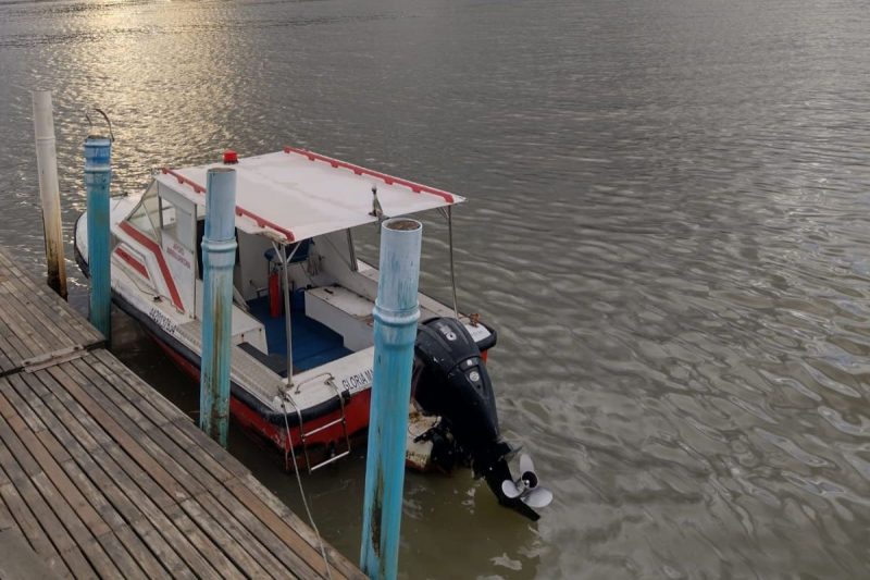 Embarca&ccedil;&atilde;o ficava ancorada no trapiche principal da Vila da Gl&oacute;ria – Foto: Internet/Reprodu&ccedil;&atilde;o/ND