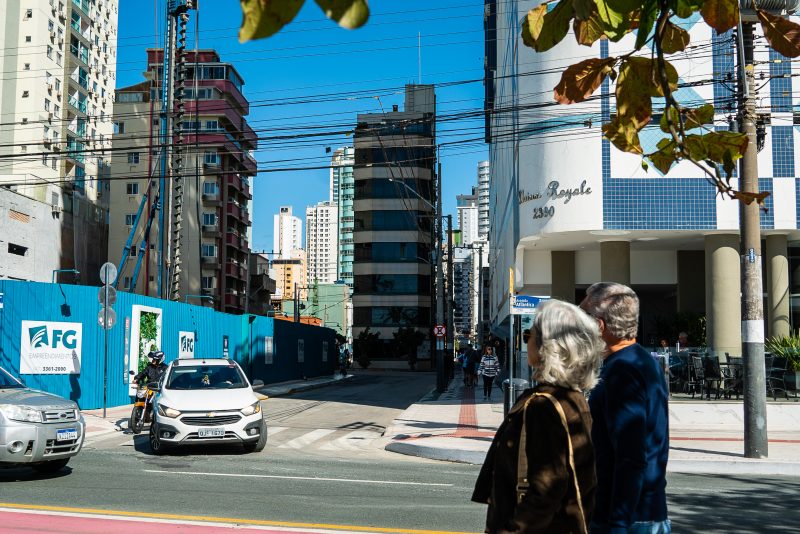 Imagem do Centro de Balneário Camboriú, a 3ª cidade com maior percentual de moradores de aluguel no Brasil