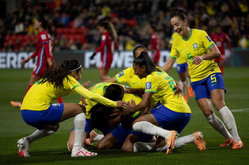 Com show de Ary Borges, Brasil faz 4 a 0 no Panamá em estreia na Copa