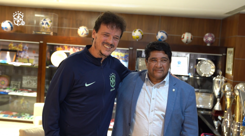 Diniz durante apresentação como técnico do Brasil