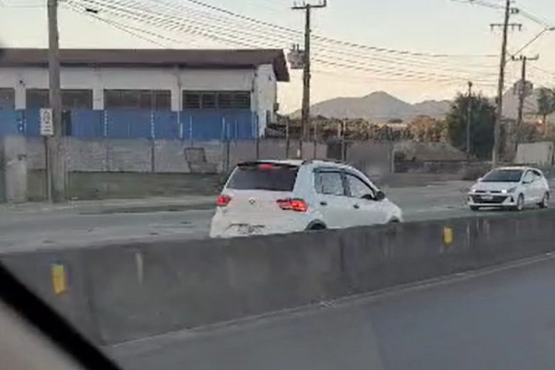 Ve&iacute;culo foi flagrado trafegando na contram&atilde;o na Avenida Santos Dumont – Foto: Internet/Reprodu&ccedil;&atilde;o/ND