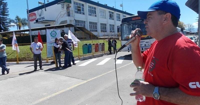 O vice-presidente do sindicato de trabalhadores da alimenta&ccedil;&atilde;o, C&eacute;lio Elias, admite preocupa&ccedil;&atilde;o com o quadro. – Foto: Divulga&ccedil;&atilde;o