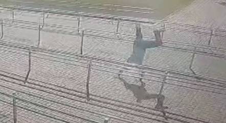 Homem comemora divórcio e cena viraliza nas redes sociais 