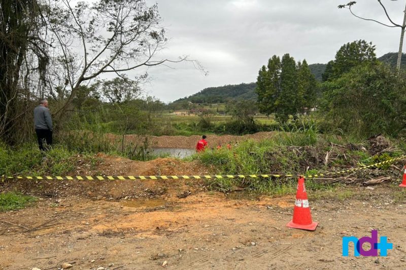 Corpo foi encontrado no Rio Pira&iacute; – Foto: Felipe Bambace/NDTV