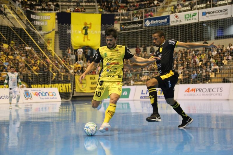 Assoeva bate Joinville nos pênaltis e vai à semifinal da Liga Futsal - ESPN