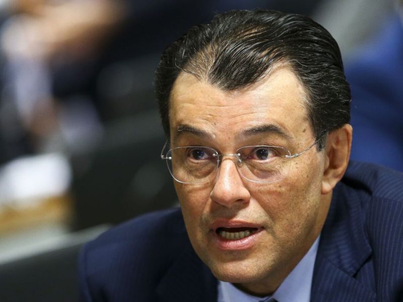 Senador Eduardo Braga deve fazer a leitura do parecer da nova proposta da reforma tribut&aacute;ria na CCJ – Foto: Foto: Ag&ecirc;ncia Brasil