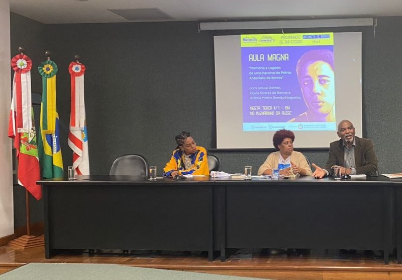 Da esquerda para a direita: Az&acirc;nia Mahin, Jeruse Rom&atilde;o e Fl&aacute;vio Soares de Barros – Foto: L&iacute;dia Gabriella/Divulga&ccedil;&atilde;o/ND