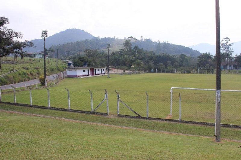 Campo de futebol no Sul de SC ficou sem luz ap&oacute;s furto de fios – Foto: Prefeitura de S&atilde;o Ludgero/Divulga&ccedil;&atilde;o/ND