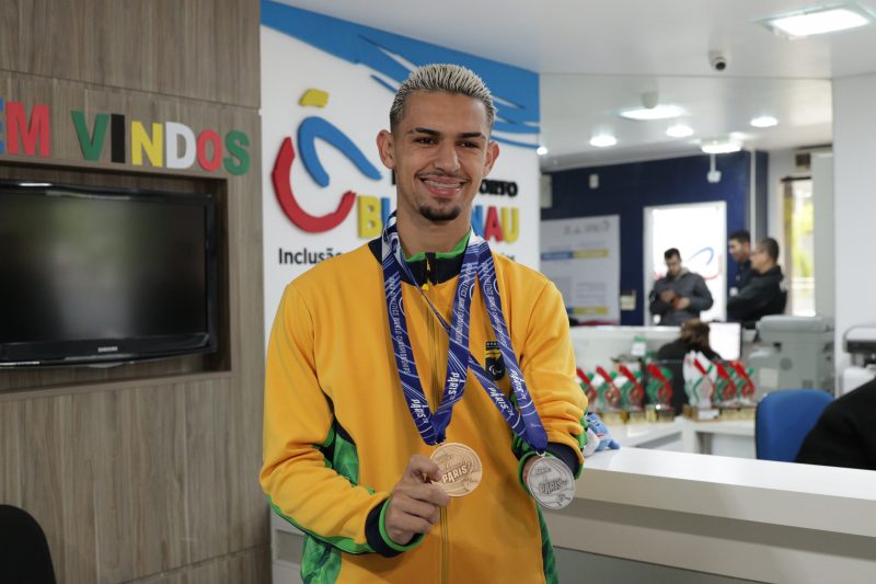 Paratleta de Blumenau, Jos&eacute; Alexandre, de 19 anos – Foto: Divulga&ccedil;&atilde;o/ Reprodu&ccedil;&atilde;o/ND