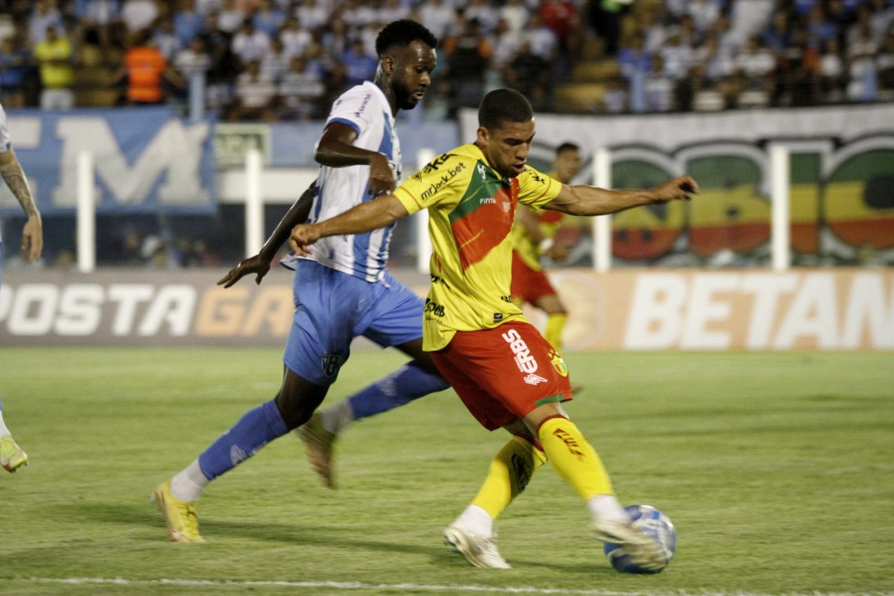 Brusque bate o Paysandu em Belém e volta ao G8 da Série C. VEJA OS LANCES!