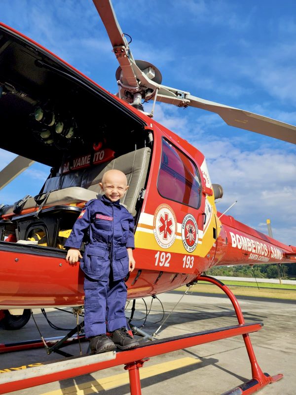 Menino visita o Arcanjo em Blumenau 