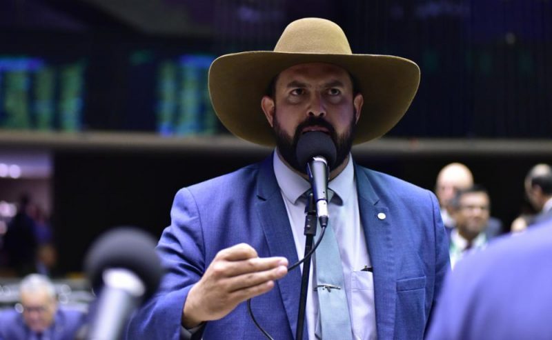 Zé Trovão em discurso na Câmara dos Deputados
