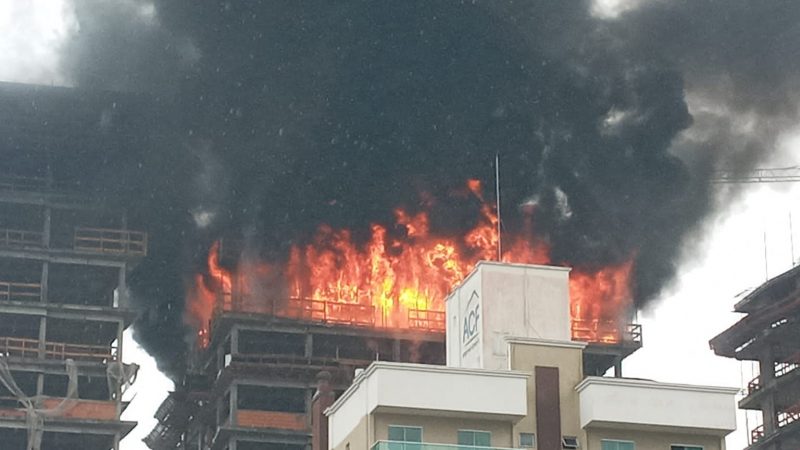 Incêndio em Porto Belo