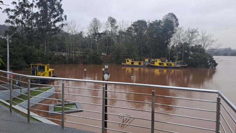 A travessia da balsa em Itapiranga foi afetado. 