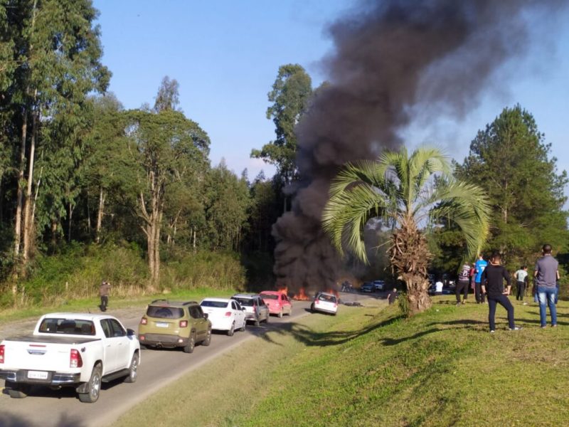 Manifesta&ccedil;&atilde;o na rodovia SC-477 no &uacute;ltimo s&aacute;bado (22) – Foto: Joselito Beluk/JMais