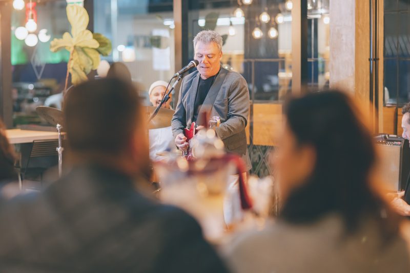 Com um design que combina elementos vintage e modernos, o K-Platz Markt oferece aos visitantes uma atmosfera &uacute;nica e convidativa – Foto: Jos&eacute; Somemsi/ND