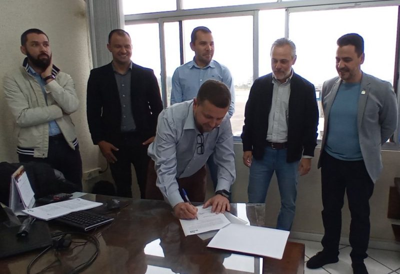 Ato de cess&atilde;o de &aacute;rea do Porto de Imbituba aconteceu nesta semana. – Foto: Divulga&ccedil;&atilde;o