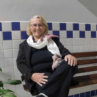 Valdívia Ferreira está recuperando o tempo perdido estudando no EJA