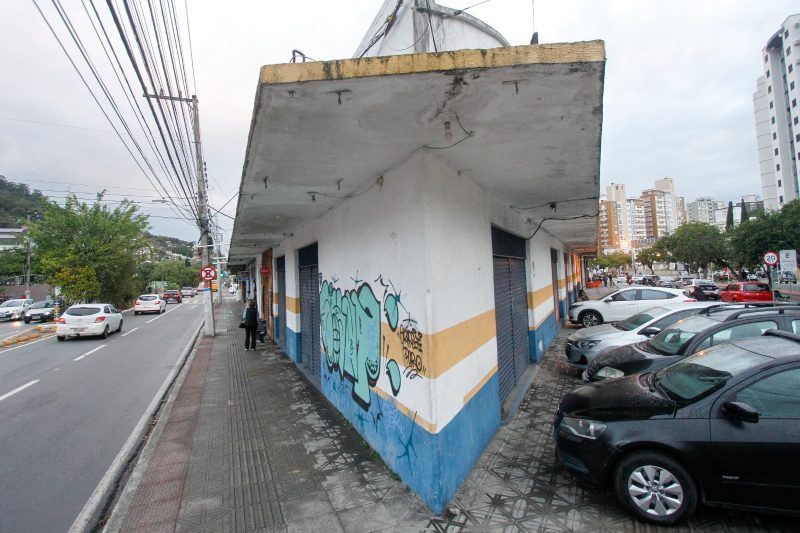 Prefietura de Florianópolis decide vender prédio da antiga rodoviária, na área centrla da cidade 