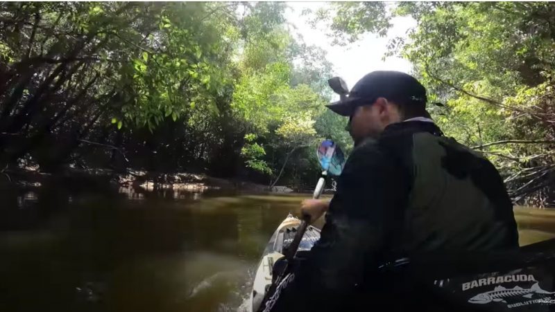 Ariranha deixou pescador intrigado
