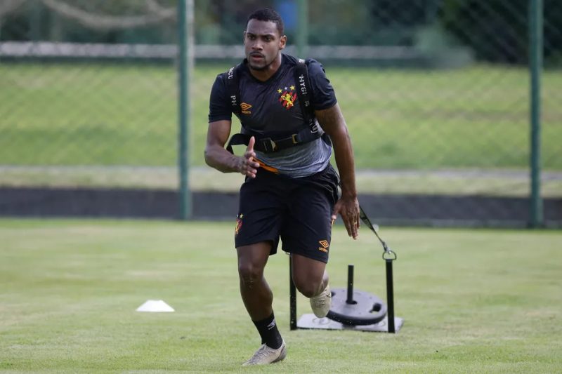 João Igor é pretendido pela Chapecoense