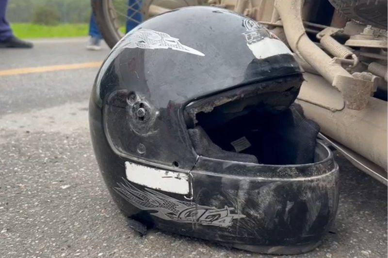 Motociclistas morreram nos locais dos acidentes