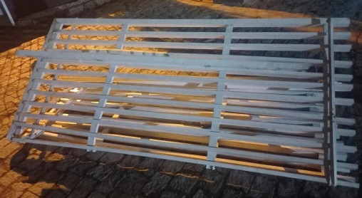 O roubo do portão aconteceu na rua Bahia, no bairro Salto na madrugada desta quarta-feira (19) 