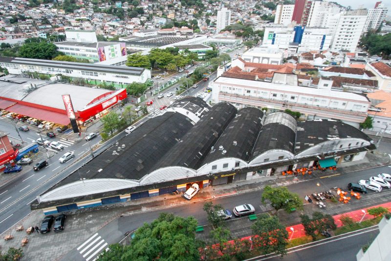 Im&oacute;vel da antiga rodovi&aacute;ria de Florian&oacute;polis, na avenida Mauro Ramos – Foto: Leo Munhoz/ND
