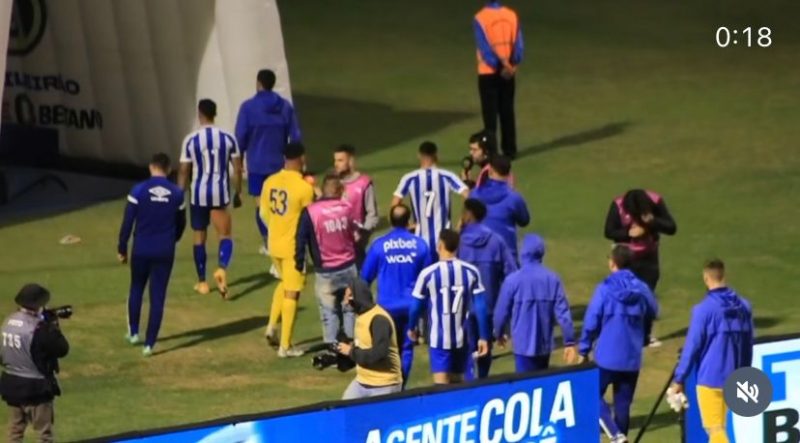 Na lanterna da S&eacute;rie B, preocupa&ccedil;&atilde;o na Ressacada &eacute; outra: calar voz de um jornalista – Foto: Rodrigo Polidoro/Mix M&iacute;dia