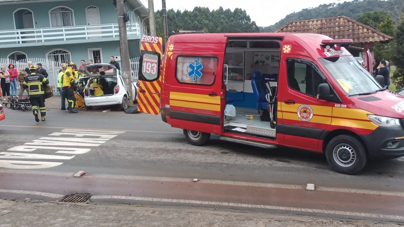 Acidente ocorreu no bairro Centen&aacute;rio, em S&atilde;o Bento do Sul – Foto: Corpo de Bombeiros/Reprodu&ccedil;&atilde;o/ND