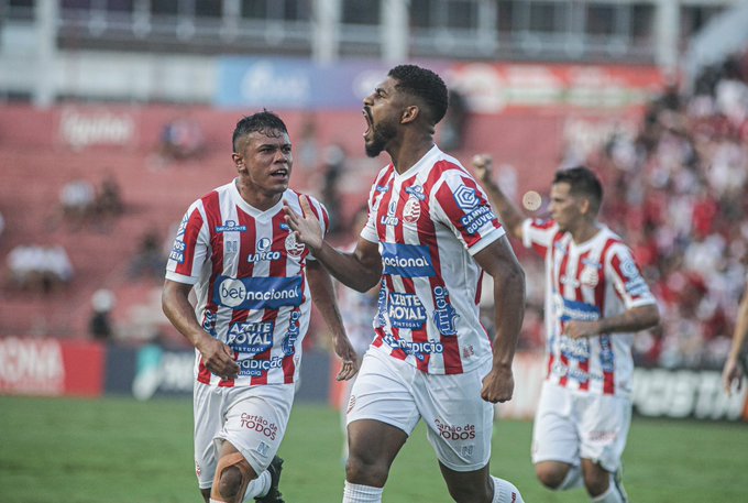 Figueirense foi derrotado pelo Náutico, em Pernambuco