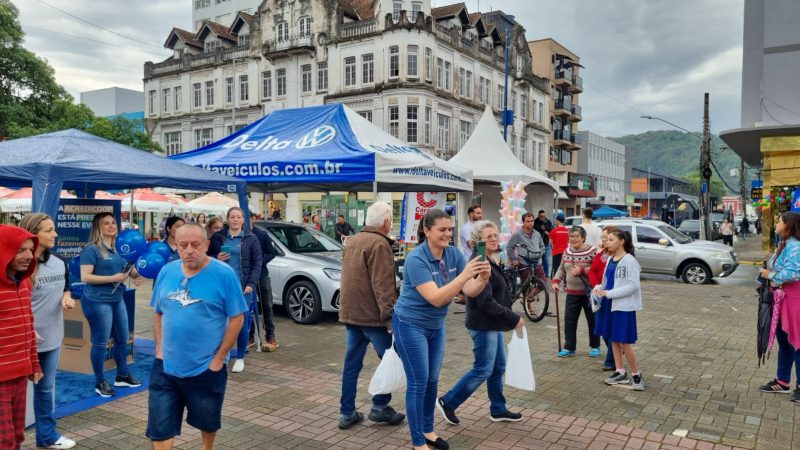 Estandes ir&atilde;o atender os visitantes – Foto: NDTV