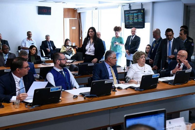 Vota&ccedil;&atilde;o foi adiada ap&oacute;s mobiliza&ccedil;&atilde;o dos senadores de Santa Catarina – Foto: Ag&ecirc;ncia Senado/Divulga&ccedil;&atilde;o/ND