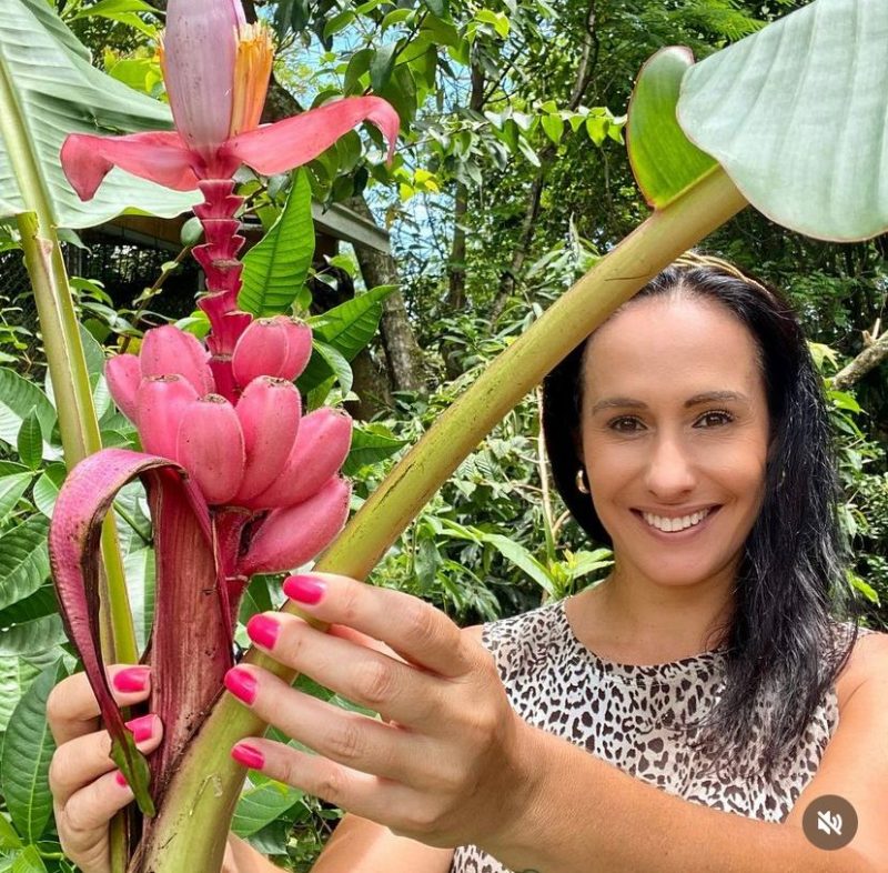 Cl&aacute;udia compartilha o dia a dia com os seguidores na internet – Foto: Reprodu&ccedil;&atilde;o/Internet