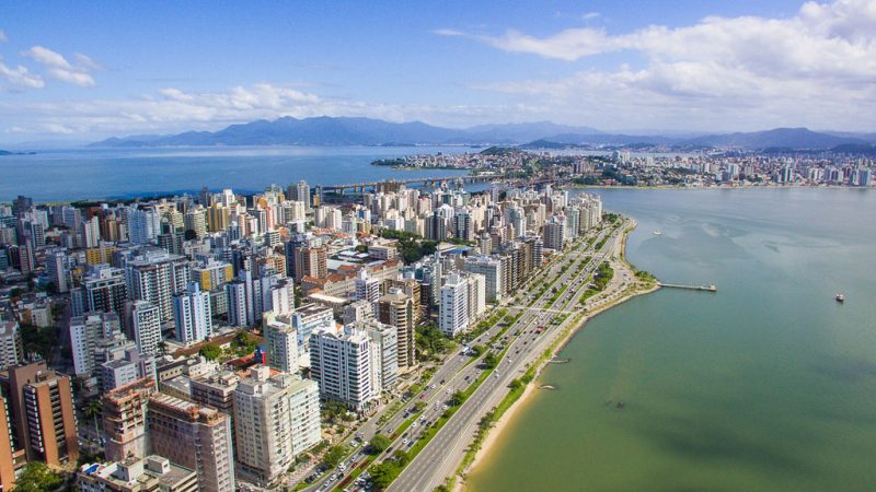 Valor de imóveis em bairro de Florianópolis supera Balneário Camboriú