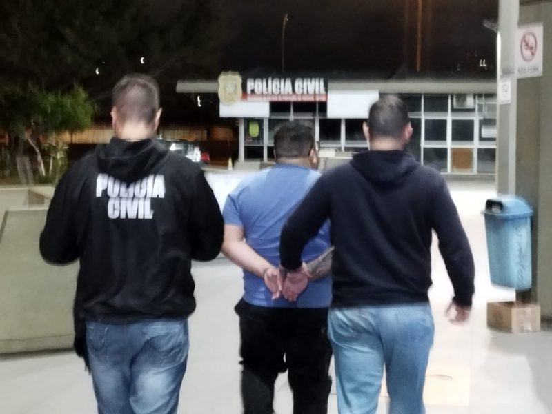 Pol&iacute;cia Civil prendeu em flagrante estelionat&aacute;rio que fraudava maquininhas de cart&atilde;o – Foto: PCSC/Divulga&ccedil;&atilde;o/ND